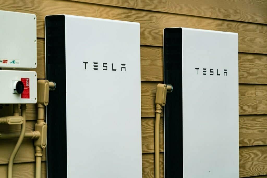 Tesla Home Batteries for Solar Energy Storage: A Complete Guide